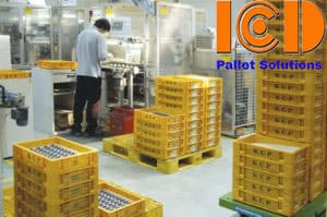 In-logo-tren-thung-nhua-