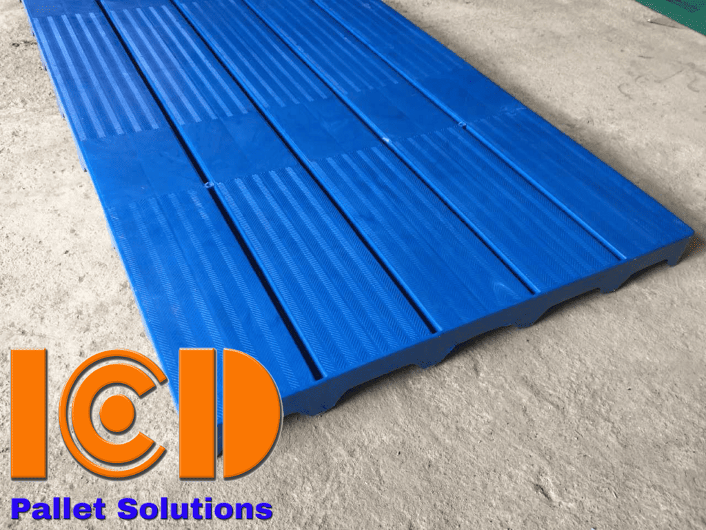 Pallet-nhua-lot-san-anh-9
